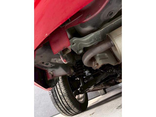 ロードスター ＳＰ　車検８年３月　５ＭＴ　マニュアルギヤシフト　キーレス　新品ホロ　開閉問題なし　雨漏れなし　ガラスコーティング済　プラグコイル新品　ＣＤ　ＳＲＳエアバッグ　　パワステ　パワーウィンドウ　アルミホイール（55枚目）