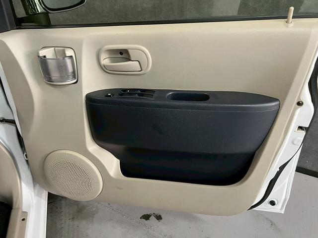 ｅＫワゴン Ｍ　車検９年１２月　５ＭＴ　マニュアルギヤシフト　キーレス　ＡＢＳ　ＳＲＳエアバッグ　ヘッドライトレベライザー　パワステ　パワーウィンドウ　２ＷＤ（24枚目）