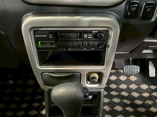 ミラジーノ ミニライトスペシャル　車検９年１２月　オートギヤシフト　カセット　ＳＲＳエアバッグ　ヘッドライトレベライザー　パワステ　パワーウィンドウ　フォグランプ　２ＷＤ　４ＡＴ（11枚目）