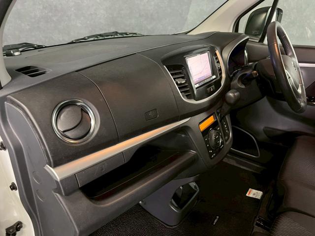 ワゴンＲスティングレー Ｔ　車検８年５月　ターボ　オートギヤシフト　スマートキー　ナビ　ＡＢＳ　ＳＲＳエアバッグ　パワステ　パワーウィンドウ　アイドリングストップ　フォグランプ　アルミホイール　２ＷＤ　ＣＶＴ（51枚目）