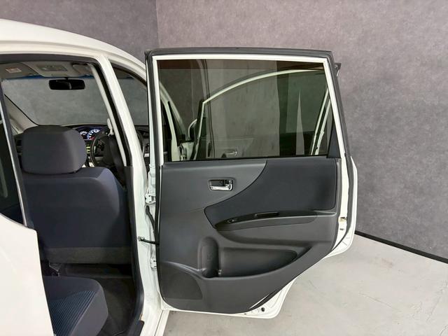 ムーヴ カスタム　Ｒ　ＶＳ　車検９年６月　ターボ　オートギヤシフト　スマートキー　キー２本　ＣＤ　ＡＢＳ　ＳＲＳエアバッグ　パワステ　パワーウィンドウ　アルミホイール　フォグランプ　２ＷＤ　ＣＶＴ（14枚目）