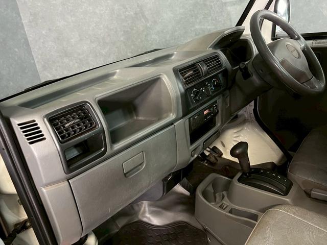 クリッパートラック ＳＤ　車検９年１０月　４ＷＤ　オートギヤシフト　エアコン　ラジオ　ＳＲＳエアバッグ　パワステ　３ＡＴ（18枚目）