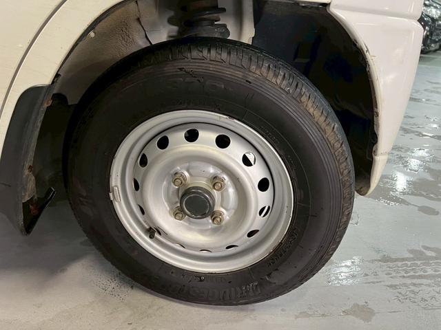 クリッパートラック ＳＤ　車検９年１０月　４ＷＤ　オートギヤシフト　エアコン　ラジオ　ＳＲＳエアバッグ　パワステ　３ＡＴ（19枚目）