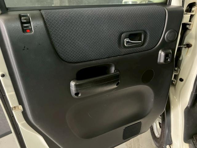 バモスホビオ Ｌ　車検１０年１月　４ＷＤ　５ＭＴ　マニュアルギヤシフト　キーレス　キー２本　ＣＤ　ＡＢＳ　ＳＲＳエアバッグ　ヘッドライトレベライザー　パワステ　パワーウィンドウ　リアクーラー　アルミホイール（23枚目）