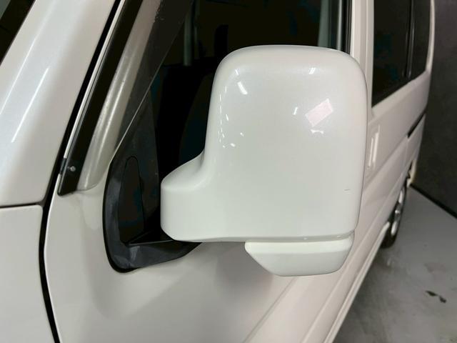 バモスホビオ Ｌ　車検１０年１月　４ＷＤ　５ＭＴ　マニュアルギヤシフト　キーレス　キー２本　ＣＤ　ＡＢＳ　ＳＲＳエアバッグ　ヘッドライトレベライザー　パワステ　パワーウィンドウ　リアクーラー　アルミホイール（24枚目）