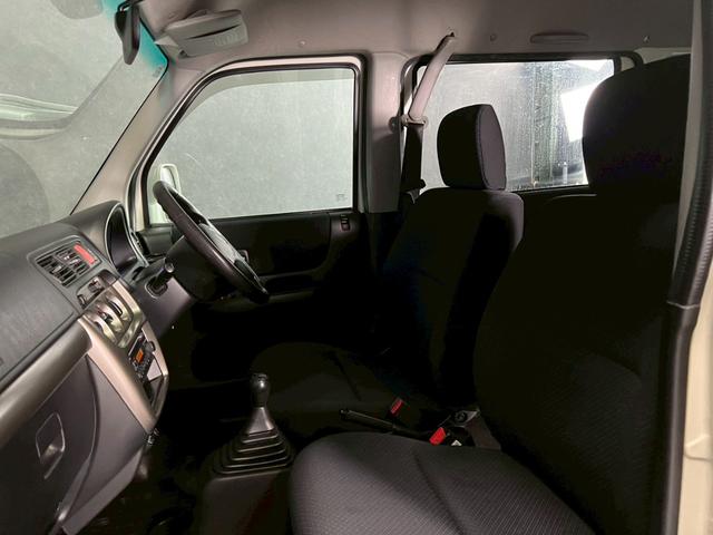 バモスホビオ Ｌ　車検１０年１月　４ＷＤ　５ＭＴ　マニュアルギヤシフト　キーレス　キー２本　ＣＤ　ＡＢＳ　ＳＲＳエアバッグ　ヘッドライトレベライザー　パワステ　パワーウィンドウ　リアクーラー　アルミホイール（41枚目）