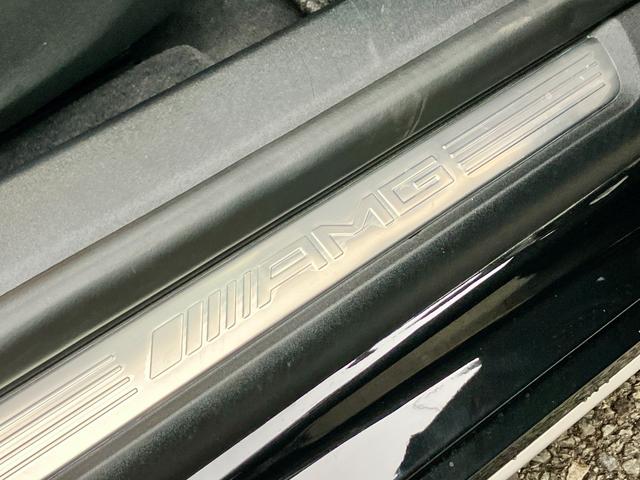 ＳＬ ＳＬ４３　ハイブリッド／オープン／ターボ／禁煙車／記録簿付／エアコン付黒本革シート／イエローキャリパー／２０インチアルミホイール／衝突被害軽減システム／純正ナビ／ブルートゥース／アラウンドビューモニター／ＥＴＣ（15枚目）