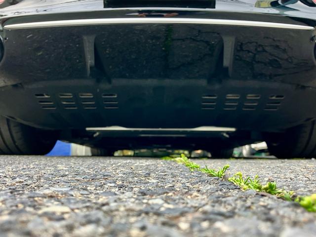ＳＬ ＳＬ４３　ハイブリッド／オープン／ターボ／禁煙車／記録簿付／エアコン付黒本革シート／イエローキャリパー／２０インチアルミホイール／衝突被害軽減システム／純正ナビ／ブルートゥース／アラウンドビューモニター／ＥＴＣ（64枚目）