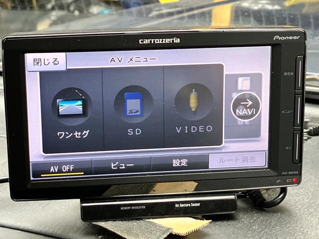 ジムニー ランドベンチャー　特別仕様車　５速ＭＴ　インタークーラーターボ　パートタイム４ＷＤ　高低二段切替式（後輪駆動ベース）　ヒーター付き黒本革シート　ポータブルワンセグナビ　アルミホイール　キーレス（37枚目）