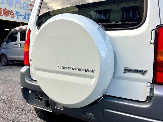 ジムニー ランドベンチャー　４ＷＤ　５速ＭＴ　ツートンカラー　禁煙車　シートヒーター　ポータブルナビ　ＥＴＣ　キーレス　ルーフレール　アルミホイール（19枚目）