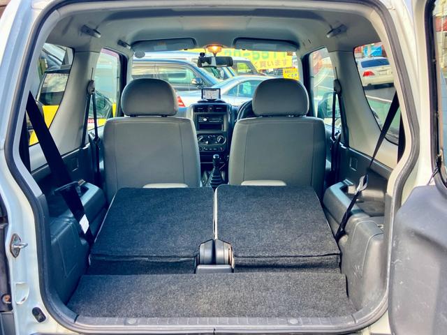 ジムニー ランドベンチャー　４ＷＤ　５速ＭＴ　ツートンカラー　禁煙車　シートヒーター　ポータブルナビ　ＥＴＣ　キーレス　ルーフレール　アルミホイール（21枚目）