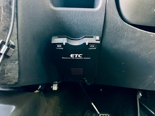 ジムニー ランドベンチャー　４ＷＤ　５速ＭＴ　ツートンカラー　禁煙車　シートヒーター　ポータブルナビ　ＥＴＣ　キーレス　ルーフレール　アルミホイール（43枚目）