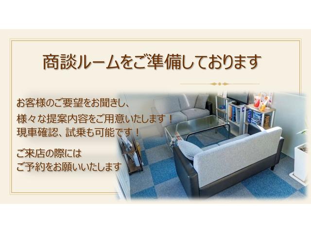 ハイエースワゴン ワゴン２．７ＧＬロング　ミドルルーフ　４ＷＤ　【メーカーオプション】パールホワイト／ＬＥＤヘッドランプシステム／デジタルインナーミラー／パノラミックビューモニター／パワースライドドア【オプション】フォグランプ／純正１５インチアルミ／スペアキー（10枚目）