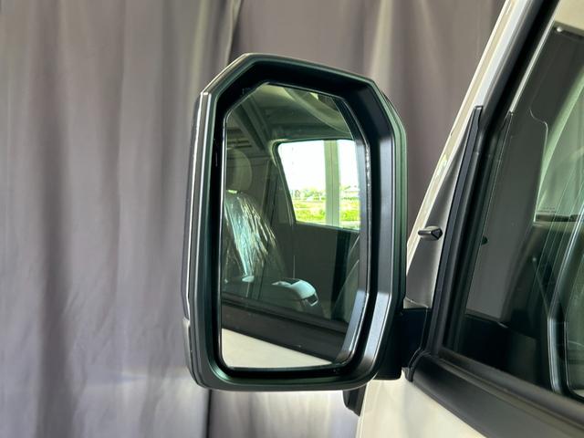 ハイエースワゴン ワゴン２．７ＧＬロング　ミドルルーフ　４ＷＤ　【メーカーオプション】パールホワイト／ＬＥＤヘッドランプシステム／デジタルインナーミラー／パノラミックビューモニター／パワースライドドア【オプション】フォグランプ／純正１５インチアルミ／スペアキー（26枚目）