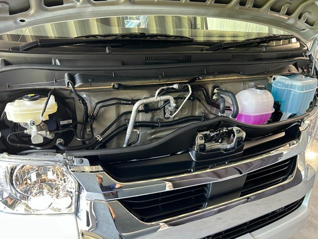 ハイエースワゴン ワゴン２．７ＧＬロング　ミドルルーフ　４ＷＤ　【メーカーオプション】パールホワイト／ＬＥＤヘッドランプシステム／デジタルインナーミラー／パノラミックビューモニター／パワースライドドア【オプション】フォグランプ／純正１５インチアルミ／スペアキー（67枚目）
