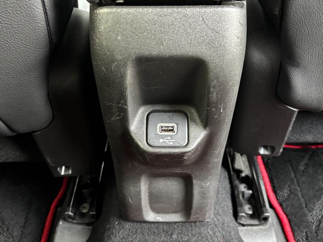 ジープ・レネゲード リミテッド　リミテッド／純正ルーフキャリア／純正ナビ（ナビ・Ｂｌｕｅｔｏｏｔｈ・バックカメラ）／純正アルミホイール／パワーシート／ＪＥＥＰドライブレコーダー／ＥＴＣ２．０／ブラインドスポットモニター（53枚目）