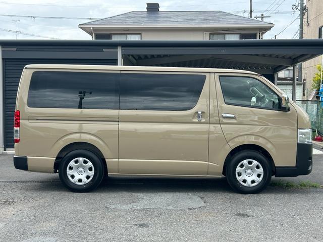 ハイエースバン ロングスーパーＧＬ　登録済み未使用車　アースカラーＰＫＧ　デジタルインナーミラー　パノラミックビューモニター　両側パワースライドドア（5枚目）