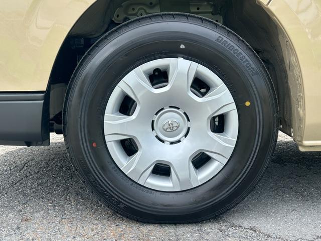 ハイエースバン ロングスーパーＧＬ　登録済み未使用車　アースカラーＰＫＧ　デジタルインナーミラー　パノラミックビューモニター　両側パワースライドドア（21枚目）