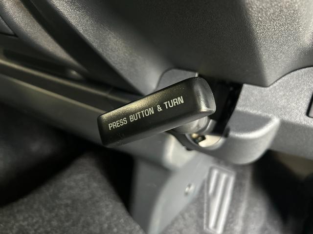 ハイエースバン ロングスーパーＧＬ　登録済み未使用車　アースカラーＰＫＧ　デジタルインナーミラー　パノラミックビューモニター　両側パワースライドドア（57枚目）