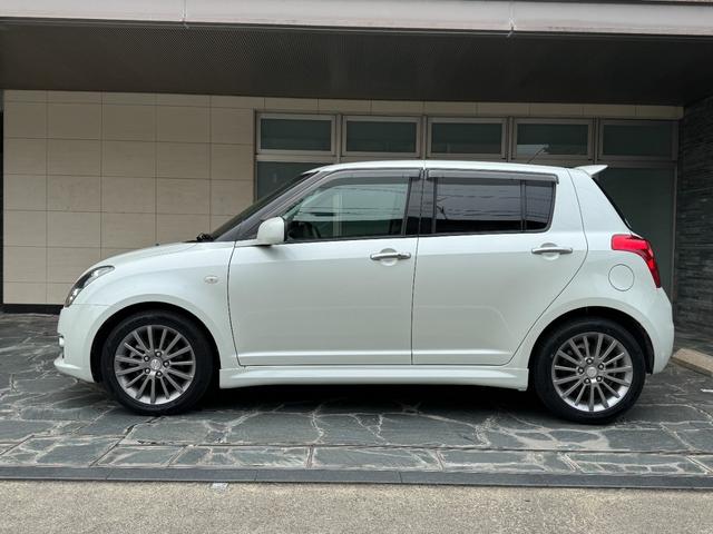 スイフト スポーツ　ワンオーナー車両　５ＭＴ　レカロハーフレザーシート　ＨＩＤヘッドライト　ＨＩＤヘッドライト　ＣＤ　純正アルミ　新品タイヤ　ＡＢＳ（29枚目）