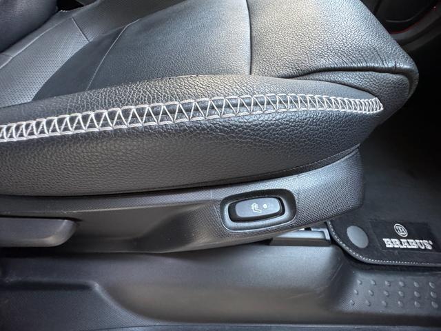 スマートフォーフォー ＢＲＡＢＵＳ　エクスクルーシブ　ブラバスエクスクルーシブ　アクティブブレーキ　グラスルーフ　９ｉｎナビ　フルセグＴＶ　バックカメラ　レザーシート　クルーズコントロール　２．０ＥＴＣ　シートヒーター　ＩＳＯＦＩＸ（23枚目）