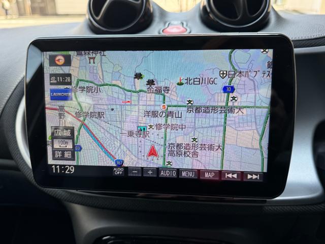 スマートフォーフォー ＢＲＡＢＵＳ　エクスクルーシブ　ブラバスエクスクルーシブ　アクティブブレーキ　グラスルーフ　９ｉｎナビ　フルセグＴＶ　バックカメラ　レザーシート　クルーズコントロール　２．０ＥＴＣ　シートヒーター　ＩＳＯＦＩＸ（49枚目）