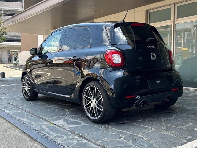 スマートフォーフォー ＢＲＡＢＵＳ　エクスクルーシブ　ブラバスエクスクルーシブ　アクティブブレーキ　グラスルーフ　９ｉｎナビ　フルセグＴＶ　バックカメラ　レザーシート　クルーズコントロール　２．０ＥＴＣ　シートヒーター　ＩＳＯＦＩＸ（76枚目）