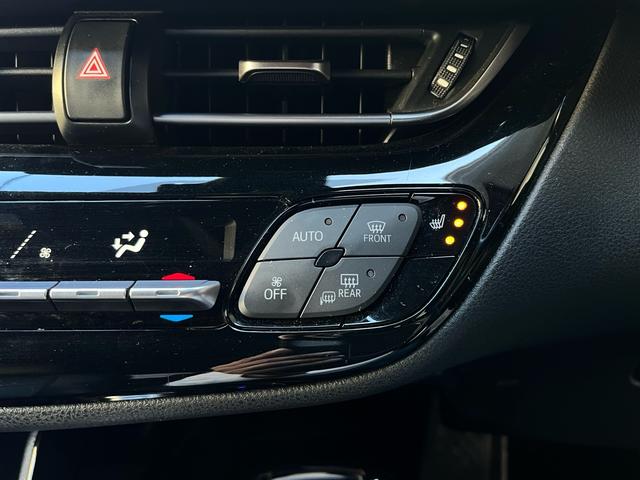 Ｃ－ＨＲ Ｇ　モード　ネロ　１年保証／衝突軽減／モデリスタエアロ／Ｂｌｕｅｔｏｏｔｈナビ／バックカメラ／デジタルミラー型ドラレコ／ＥＴＣ／シートヒーター／ブラインドスポットモニター／黒革調シートカバー／ＬＥＤヘッドライト／ＥＴＣ（25枚目）