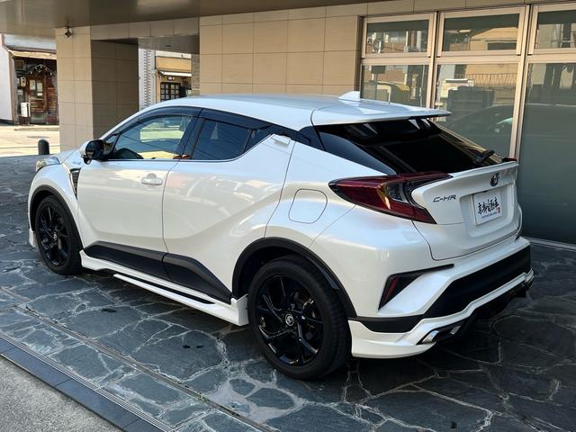 Ｃ－ＨＲ Ｇ　モード　ネロ　１年保証／衝突軽減／モデリスタエアロ／Ｂｌｕｅｔｏｏｔｈナビ／バックカメラ／デジタルミラー型ドラレコ／ＥＴＣ／シートヒーター／ブラインドスポットモニター／黒革調シートカバー／ＬＥＤヘッドライト／ＥＴＣ（35枚目）