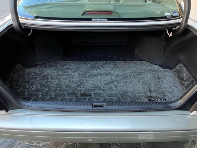 クラウン ロイヤルサルーン　プレミアム　後期モデル／禁煙車／純正ＤＶＤナビ／ＥＴＣ／キセノンヘッドライト／キーレス／純正パールＩＩ／フォグランプ／全席パワーシート／クルーズコントロール／純正電動コーナーポール／純正電動サンシェード／ドラレコ（55枚目）