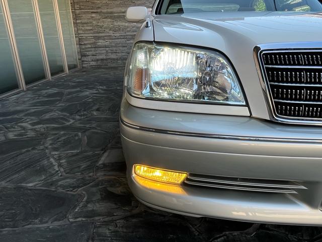 クラウン ロイヤルサルーン　プレミアム　後期モデル／禁煙車／純正ＤＶＤナビ／ＥＴＣ／キセノンヘッドライト／キーレス／純正パールＩＩ／フォグランプ／全席パワーシート／クルーズコントロール／純正電動コーナーポール／純正電動サンシェード／ドラレコ（56枚目）