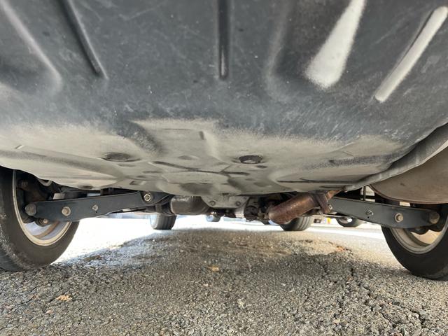 クラウン ロイヤルサルーン　プレミアム　後期モデル／禁煙車／純正ＤＶＤナビ／ＥＴＣ／キセノンヘッドライト／キーレス／純正パールＩＩ／フォグランプ／全席パワーシート／クルーズコントロール／純正電動コーナーポール／純正電動サンシェード／ドラレコ（68枚目）