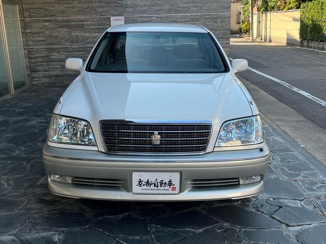 クラウン ロイヤルサルーン　プレミアム　後期モデル／禁煙車／純正ＤＶＤナビ／ＥＴＣ／キセノンヘッドライト／キーレス／純正パールＩＩ／フォグランプ／全席パワーシート／クルーズコントロール／純正電動コーナーポール／純正電動サンシェード／ドラレコ（79枚目）