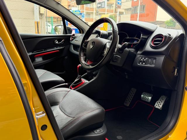 ルーテシア ルノースポール シャシースポール レザーシート シートヒーター Bluetooth ナビゲーション フルセグTV ETC 純正アルミ RSドライブモード 専用スポーツサス ディアルマフラー パドルシフト スポーツハンドル(8枚目)