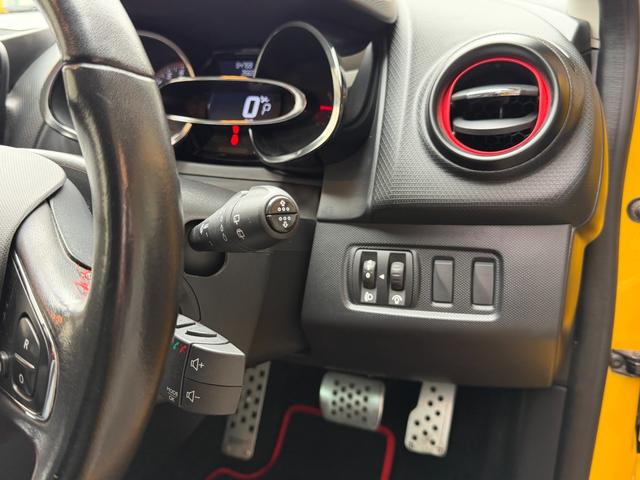 ルーテシア ルノースポール シャシースポール レザーシート シートヒーター Bluetooth ナビゲーション フルセグTV ETC 純正アルミ RSドライブモード 専用スポーツサス ディアルマフラー パドルシフト スポーツハンドル(17枚目)