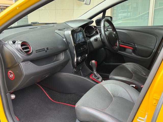 ルーテシア ルノースポール シャシースポール レザーシート シートヒーター Bluetooth ナビゲーション フルセグTV ETC 純正アルミ RSドライブモード 専用スポーツサス ディアルマフラー パドルシフト スポーツハンドル(37枚目)