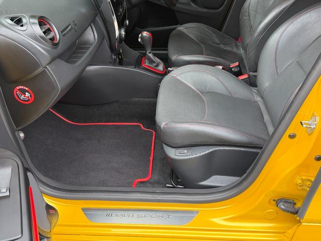 ルーテシア ルノースポール シャシースポール レザーシート シートヒーター Bluetooth ナビゲーション フルセグTV ETC 純正アルミ RSドライブモード 専用スポーツサス ディアルマフラー パドルシフト スポーツハンドル(39枚目)