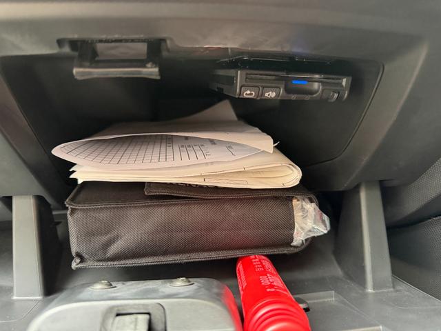 ルーテシア ルノースポール シャシースポール レザーシート シートヒーター Bluetooth ナビゲーション フルセグTV ETC 純正アルミ RSドライブモード 専用スポーツサス ディアルマフラー パドルシフト スポーツハンドル(56枚目)