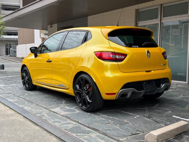 ルーテシア ルノースポール シャシースポール レザーシート シートヒーター Bluetooth ナビゲーション フルセグTV ETC 純正アルミ RSドライブモード 専用スポーツサス ディアルマフラー パドルシフト スポーツハンドル(74枚目)