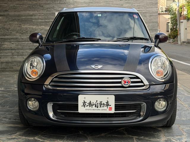 ＭＩＮＩ クーパー　クラブマン　ハンプトン　ハンプトン限定車両　ダブルサンルーフ　ナビゲーションシステム　ＴＶ　キーレス２個　専用レザーシート　ＥＴＣ　純正専用アルミ　プッシュスタートシートヒータークルーズコントロールＡＢＳトノカバーＤＶＤ再生（5枚目）
