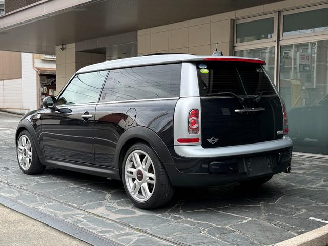 ＭＩＮＩ クーパー　クラブマン　ハンプトン　ハンプトン限定車両　ダブルサンルーフ　ナビゲーションシステム　ＴＶ　キーレス２個　専用レザーシート　ＥＴＣ　純正専用アルミ　プッシュスタートシートヒータークルーズコントロールＡＢＳトノカバーＤＶＤ再生（73枚目）