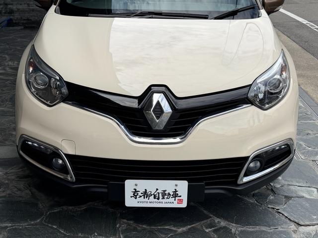 キャプチャー カンヌ パナソニックナビゲーションシステム フルセグTV バックカメラ キーレス2スマートキー レザーシート 純正アルミホイル ルーフブラウン ETC ディライト ディスチャージヘッドライト(6枚目)