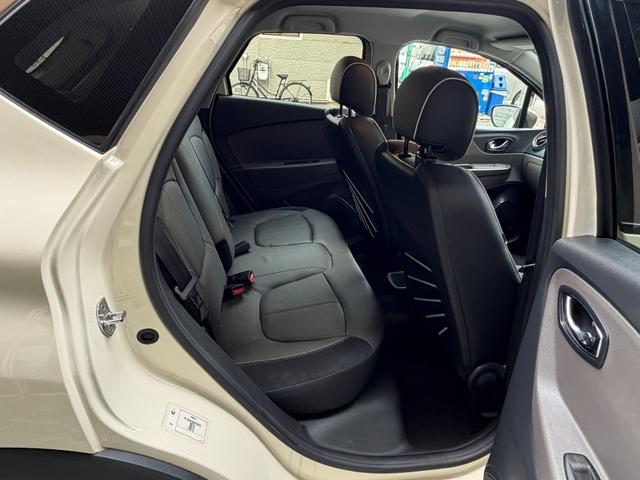 キャプチャー カンヌ パナソニックナビゲーションシステム フルセグTV バックカメラ キーレス2スマートキー レザーシート 純正アルミホイル ルーフブラウン ETC ディライト ディスチャージヘッドライト(15枚目)