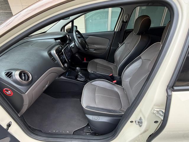 キャプチャー カンヌ パナソニックナビゲーションシステム フルセグTV バックカメラ キーレス2スマートキー レザーシート 純正アルミホイル ルーフブラウン ETC ディライト ディスチャージヘッドライト(42枚目)