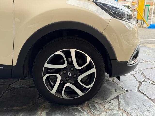 キャプチャー カンヌ パナソニックナビゲーションシステム フルセグTV バックカメラ キーレス2スマートキー レザーシート 純正アルミホイル ルーフブラウン ETC ディライト ディスチャージヘッドライト(50枚目)