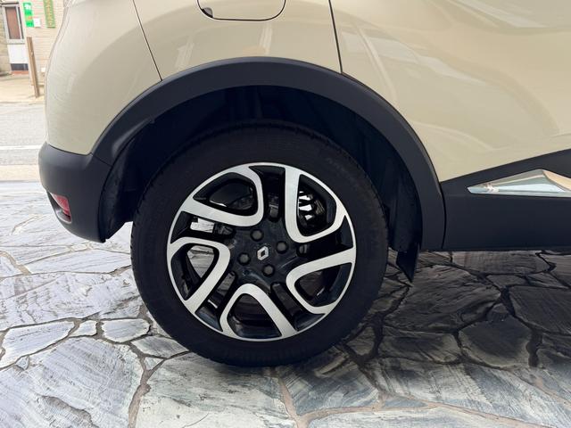 キャプチャー カンヌ パナソニックナビゲーションシステム フルセグTV バックカメラ キーレス2スマートキー レザーシート 純正アルミホイル ルーフブラウン ETC ディライト ディスチャージヘッドライト(51枚目)