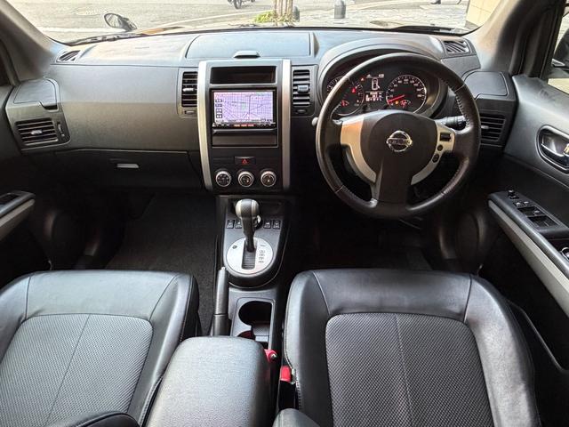 エクストレイル ２０Ｘｔｔ　ナビゲーションシステム　フルセグＴＶ　バックカメラ　ＵＳＢ　Ｂｌｕｅｔｏｏｔｈ　カフロンシート　フルフラットシート４ＷＤオートモードキーレススマートキー合鍵アルミルーフレールオートエアコンフォグライト（16枚目）