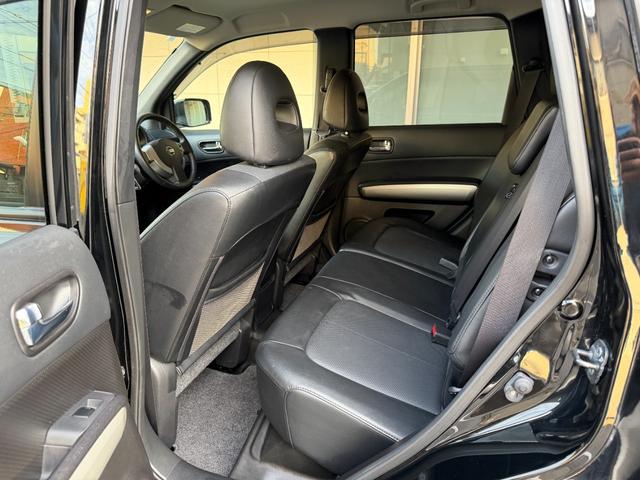 エクストレイル ２０Ｘｔｔ　ナビゲーションシステム　フルセグＴＶ　バックカメラ　ＵＳＢ　Ｂｌｕｅｔｏｏｔｈ　カフロンシート　フルフラットシート４ＷＤオートモードキーレススマートキー合鍵アルミルーフレールオートエアコンフォグライト（33枚目）