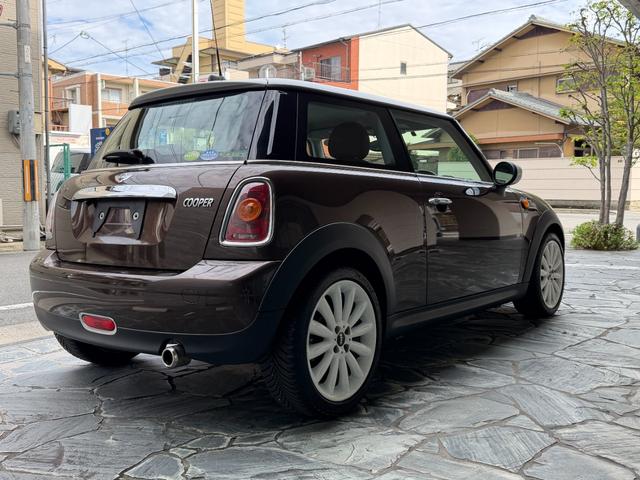 MINI 50 メイフェア 40周年記念モデル 専用レザーシート ナビゲーションシステム TV バックカメラ ETC フォグライト純正17インチアルミ 23242526272931 1.2.3.4.5.7記録簿 取扱説明書記録簿(35枚目)