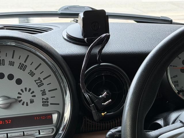 MINI 50 メイフェア 40周年記念モデル 専用レザーシート ナビゲーションシステム TV バックカメラ ETC フォグライト純正17インチアルミ 23242526272931 1.2.3.4.5.7記録簿 取扱説明書記録簿(64枚目)